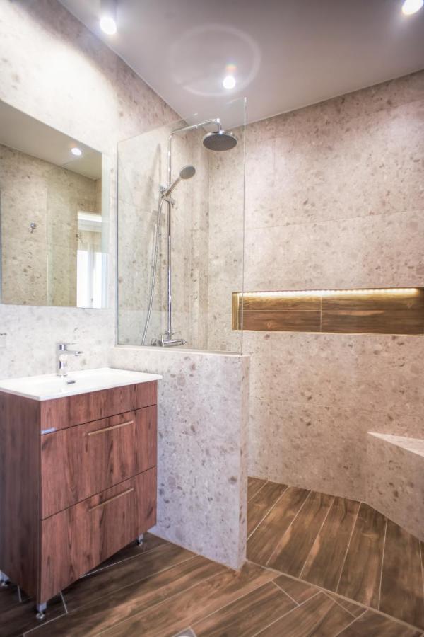 Lp Luxury Suite - Old Town 잰티 외부 사진